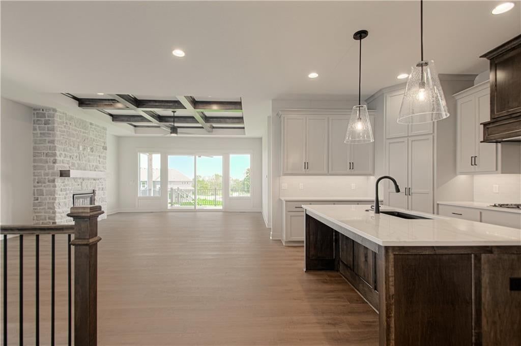 Photo 7 of 48 - 1833 SW Arbor Park Drive, Lee's Summit, MO 64082