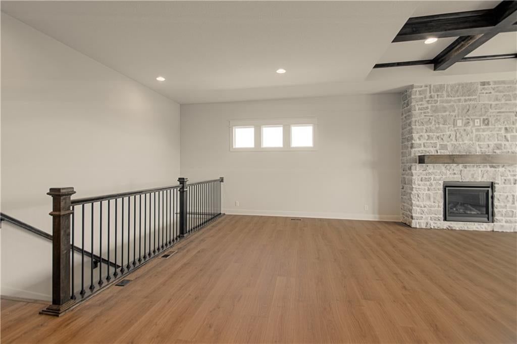 Photo 8 of 48 - 1833 SW Arbor Park Drive, Lee's Summit, MO 64082