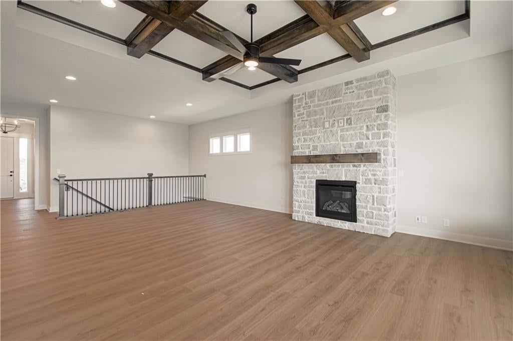 Photo 12 of 48 - 1833 SW Arbor Park Drive, Lee's Summit, MO 64082