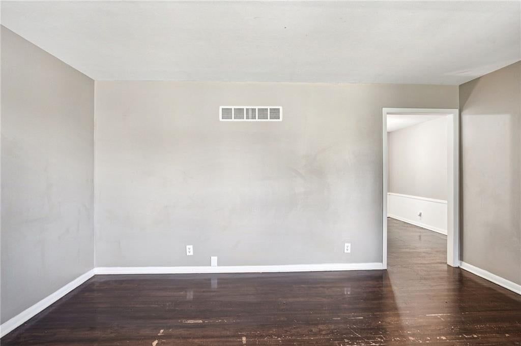 2500 Topping Avenue, Kansas City, MO: listing photo 3