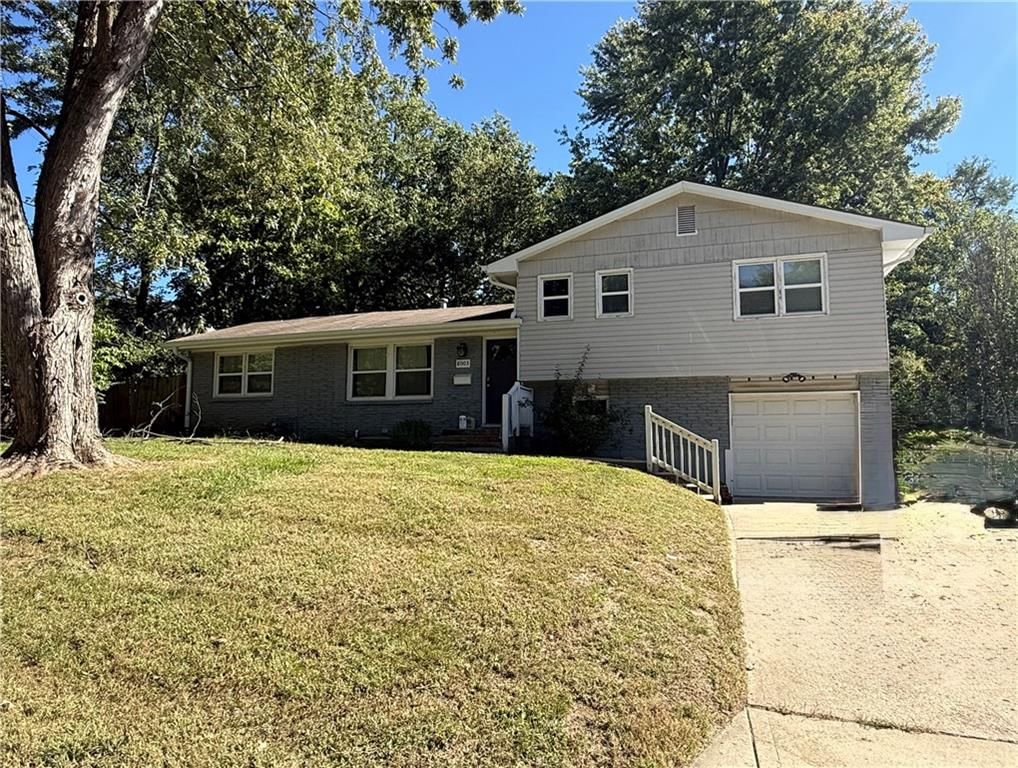 8003 Charlotte Street, Kansas City, MO