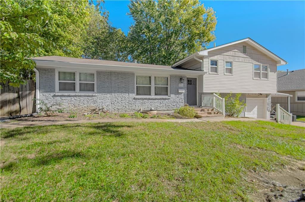 8003 Charlotte Street, Kansas City, MO: listing photo 3