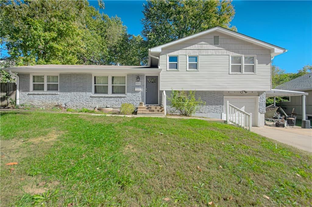 8003 Charlotte Street, Kansas City, MO: listing photo 2