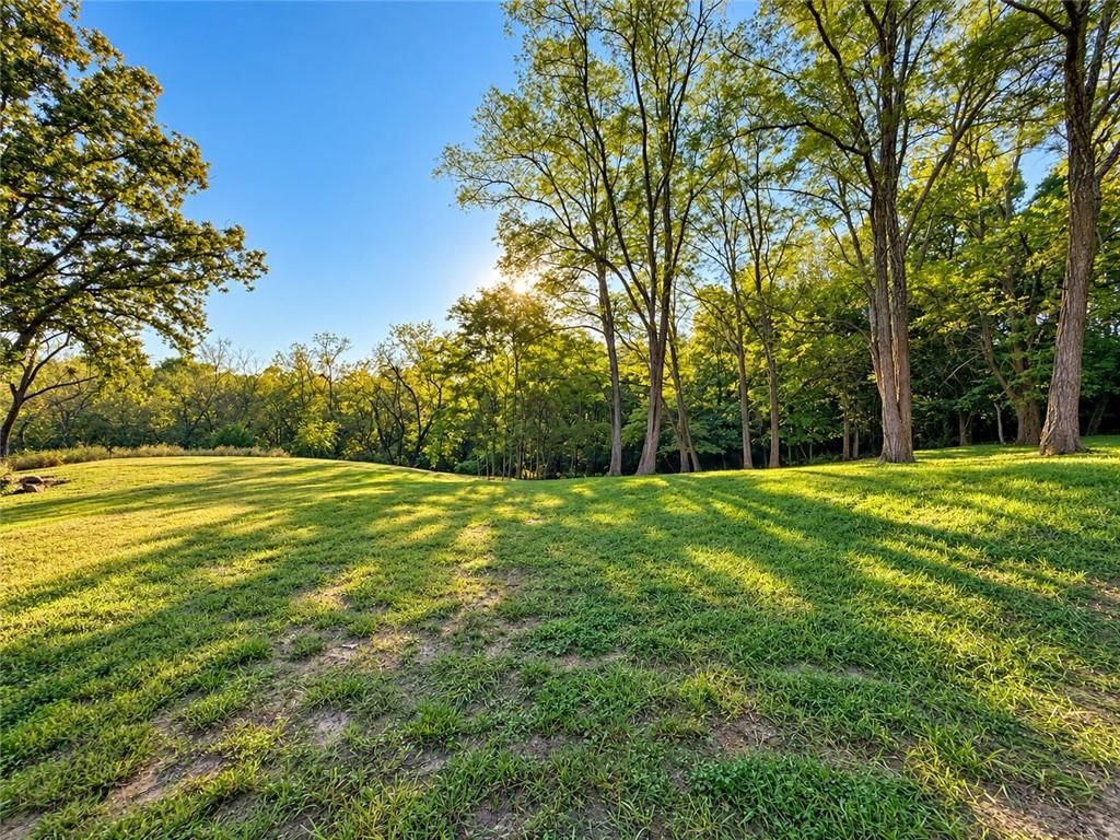 9207-9231 Chestnut Avenue, Kansas City, MO: listing photo 2