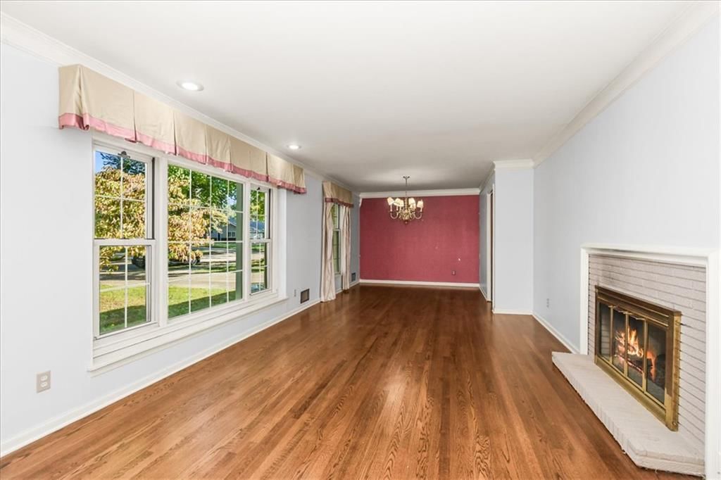 Photo 7 of 35 - 11000 Washington Street, Kansas City, MO 64114