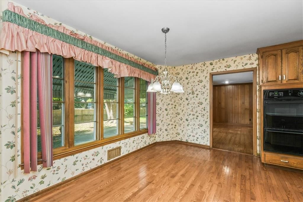 Photo 13 of 35 - 11000 Washington Street, Kansas City, MO 64114