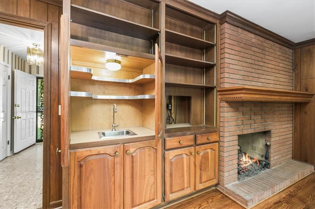 Photo 17 of 35 - 11000 Washington Street, Kansas City, MO 64114