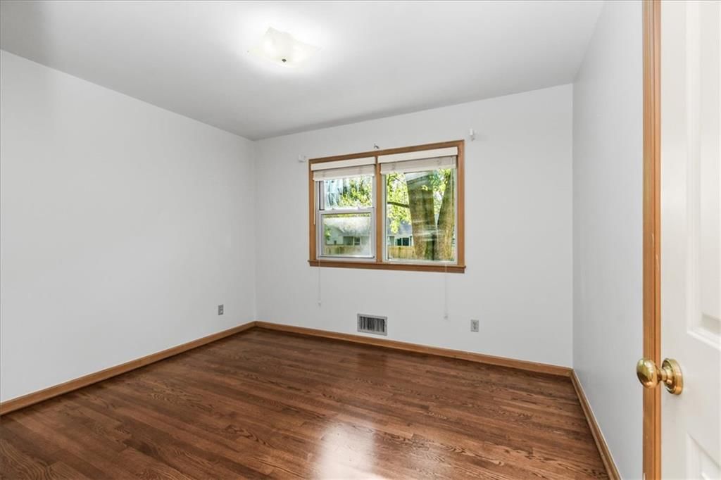 Photo 22 of 35 - 11000 Washington Street, Kansas City, MO 64114