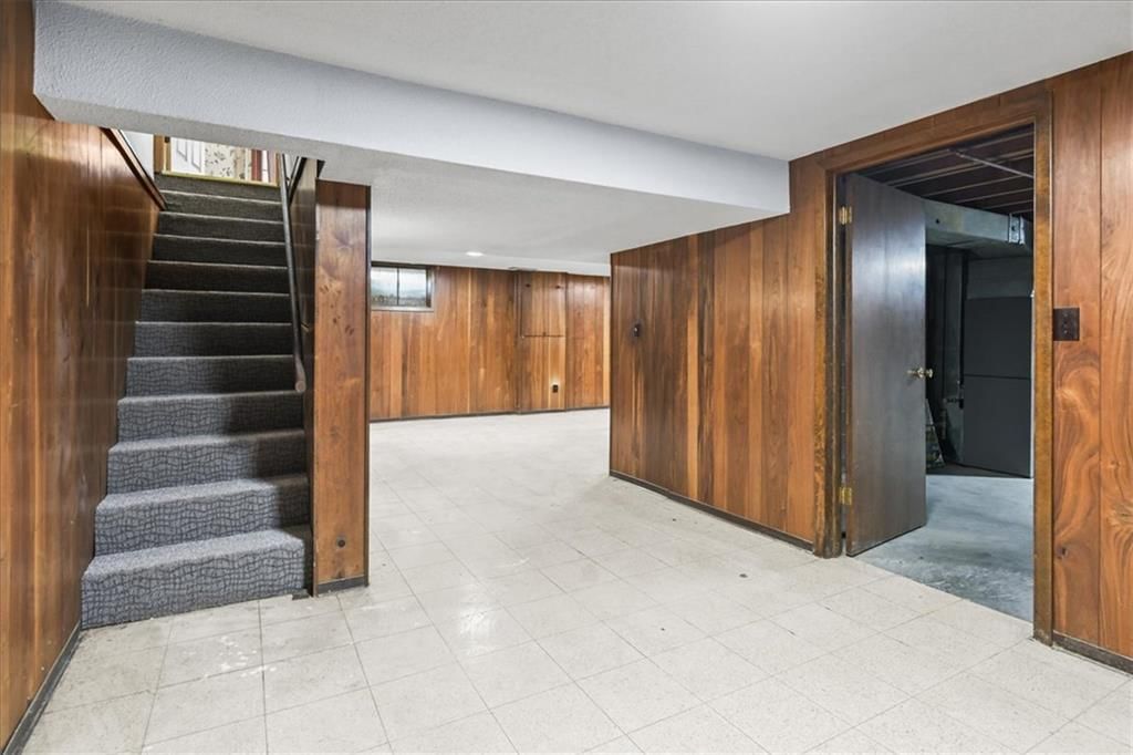 Double vanity and wood vanity at 11000 Washington Street, Kansas City, MO 64114