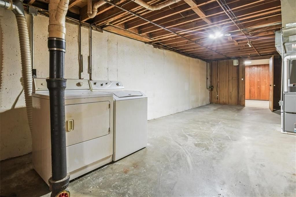 Photo 29 of 35 - 11000 Washington Street, Kansas City, MO 64114