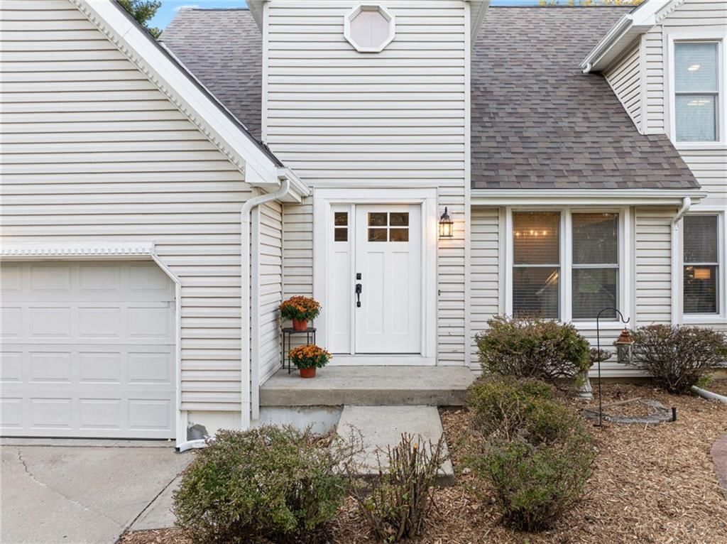 8304 Marston Avenue, Kansas City, MO: listing photo 3