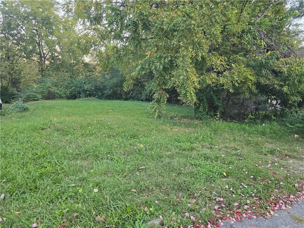 3225 Elmwood Avenue, Kansas City, MO