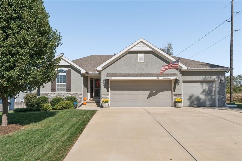 19602 W 197th Terrace, Spring Hill, KS