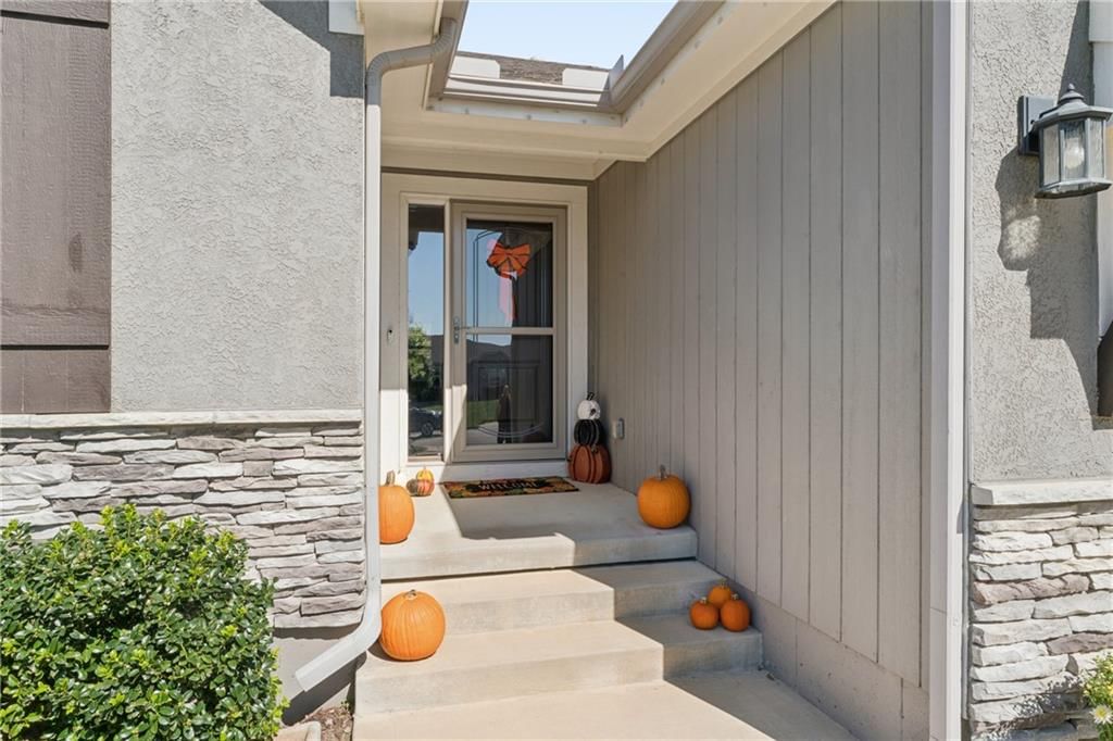 19602 W 197th Terrace, Spring Hill, KS: listing photo 3