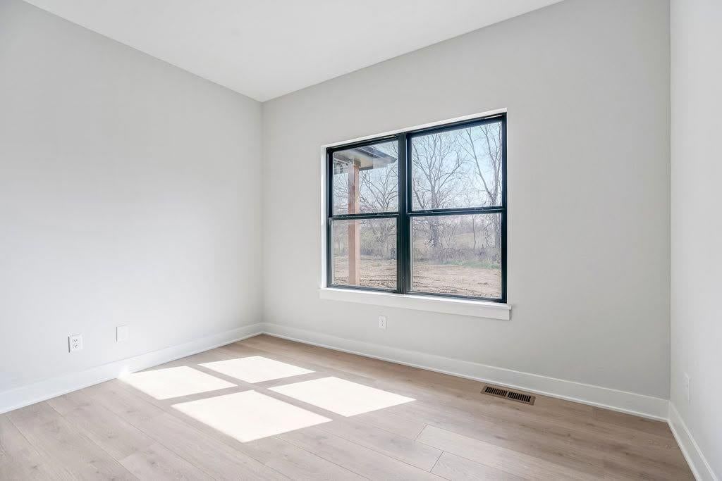 2313 Larkspur Lane, Kearney, MO: listing photo 2