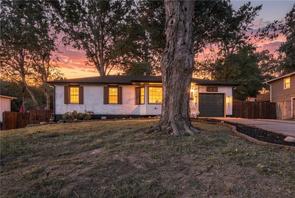 15401 E 36th Street S, Independence, MO