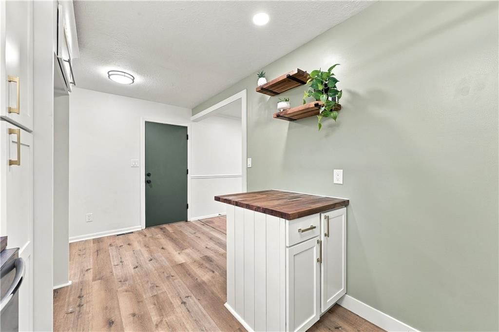 Photo 13 of 34 - 15401 E 36th Street S, Independence, MO 64055
