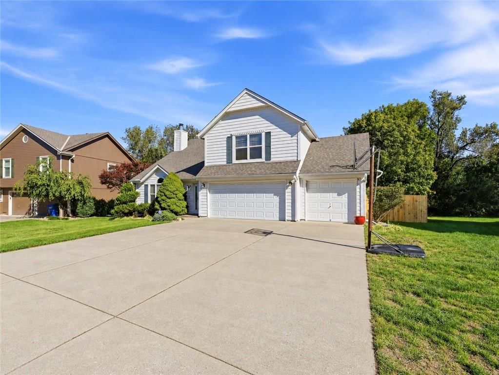 337 NE Dreamweaver Avenue, Lee's Summit, MO: listing photo 3