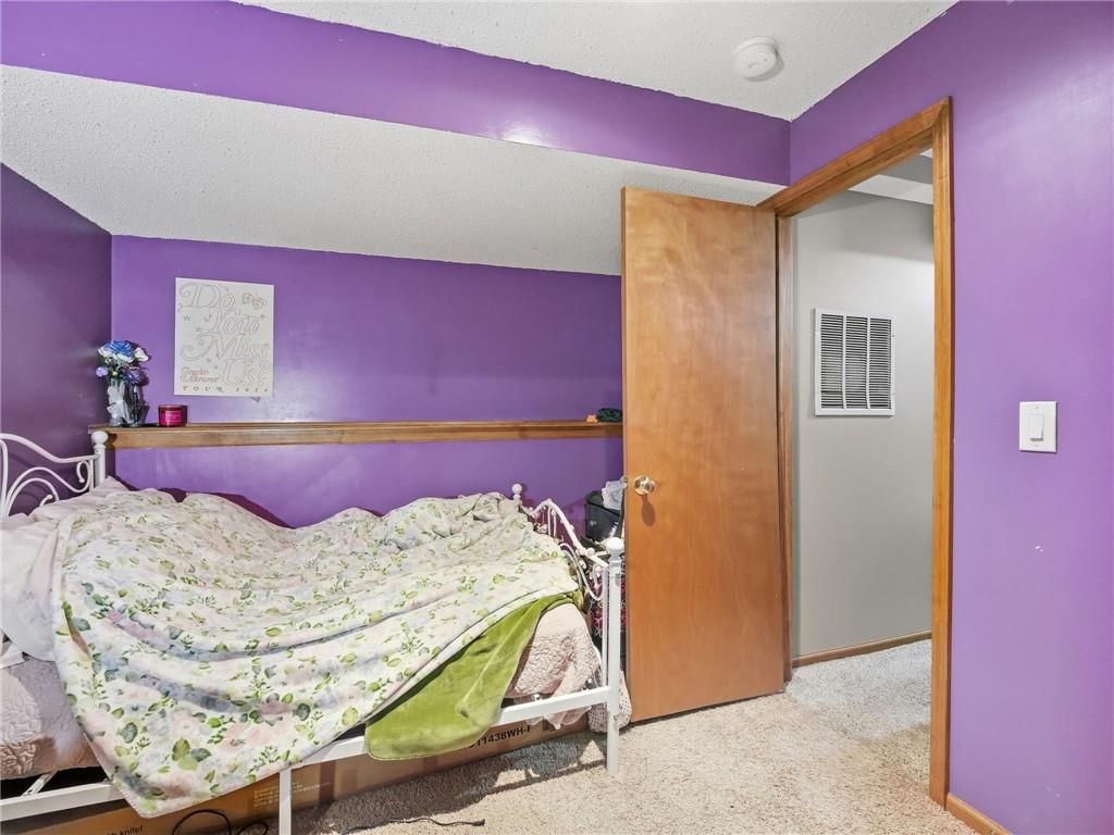 Photo 22 of 39 - 337 NE Dreamweaver Avenue, Lee's Summit, MO 64086