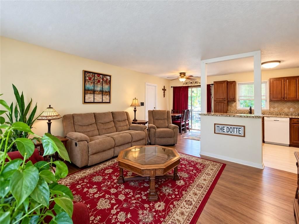 7833 Lathrop Court, Kansas City, KS: listing photo 3