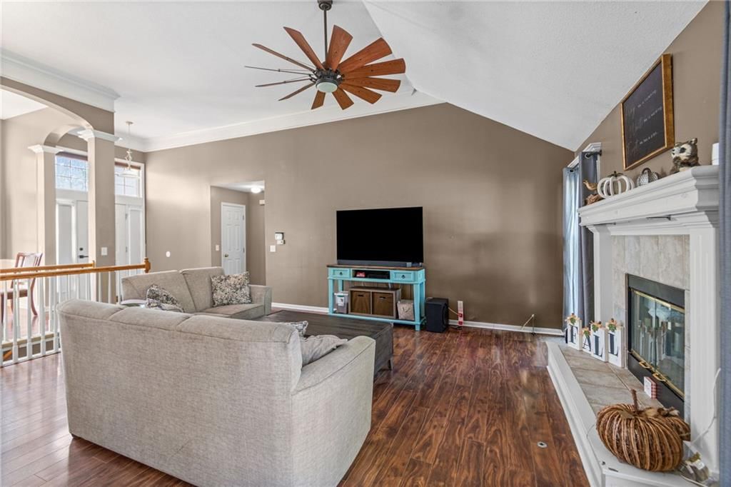 Photo 15 of 45 - 13470 Timber Park Lane, Platte City, MO 64079