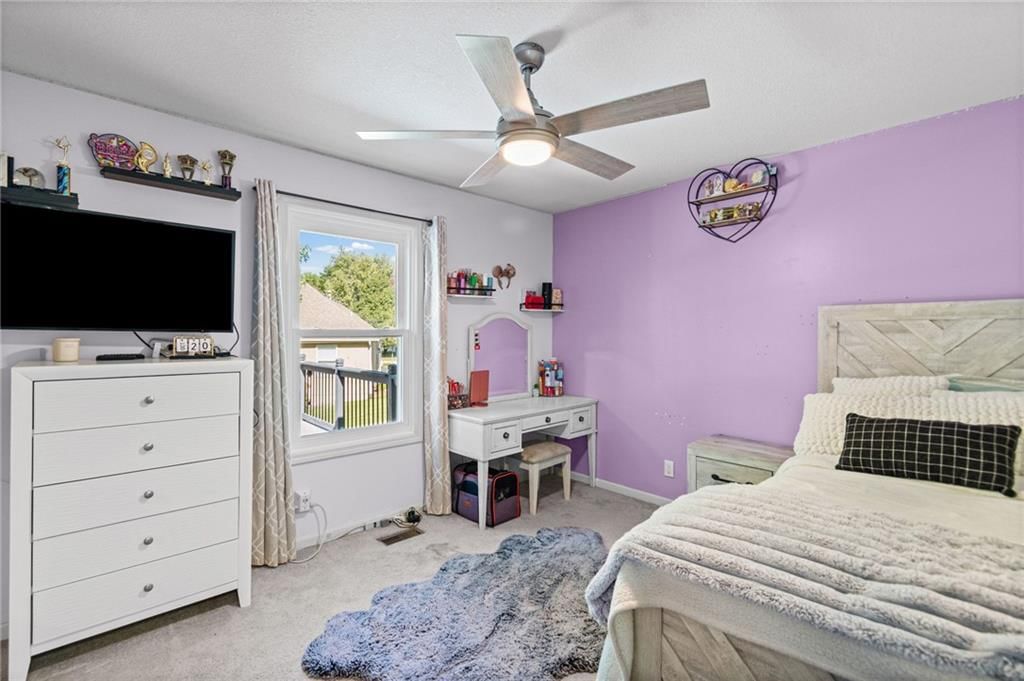 Photo 21 of 45 - 13470 Timber Park Lane, Platte City, MO 64079