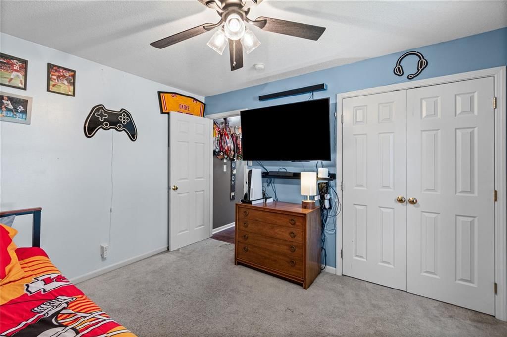 Photo 25 of 45 - 13470 Timber Park Lane, Platte City, MO 64079