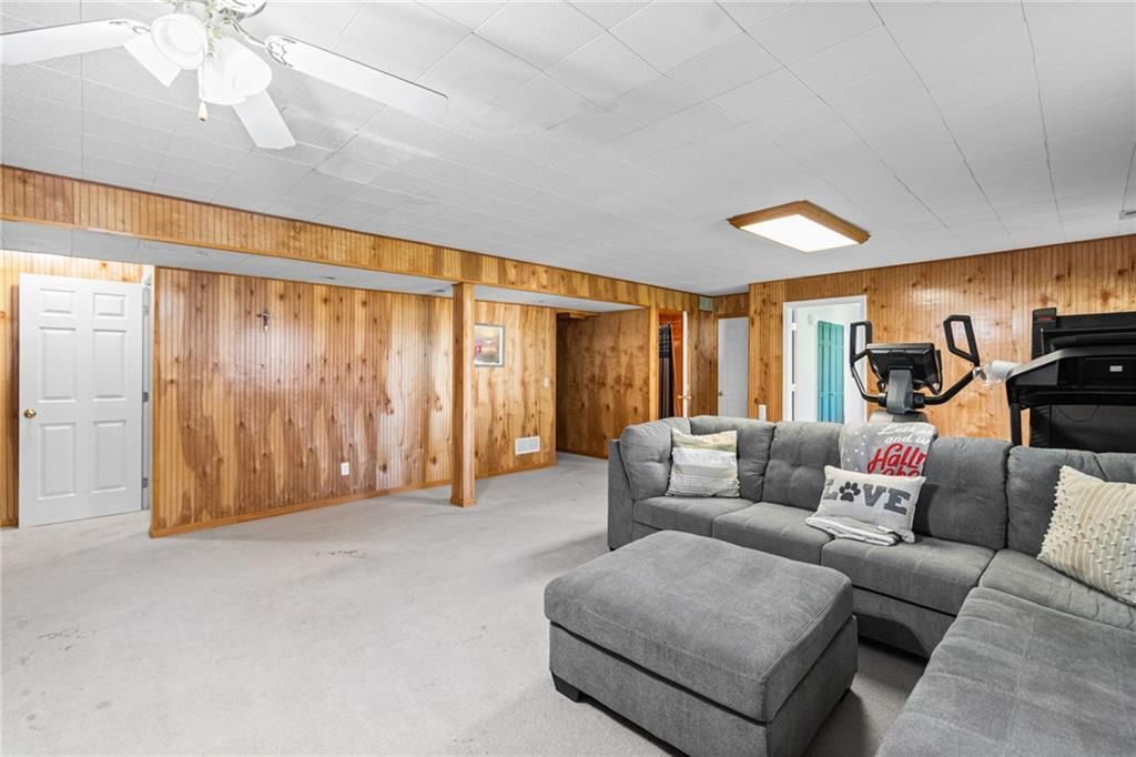 Photo 27 of 45 - 13470 Timber Park Lane, Platte City, MO 64079