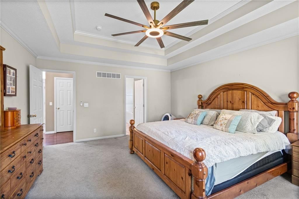 Photo 18 of 45 - 13470 Timber Park Lane, Platte City, MO 64079