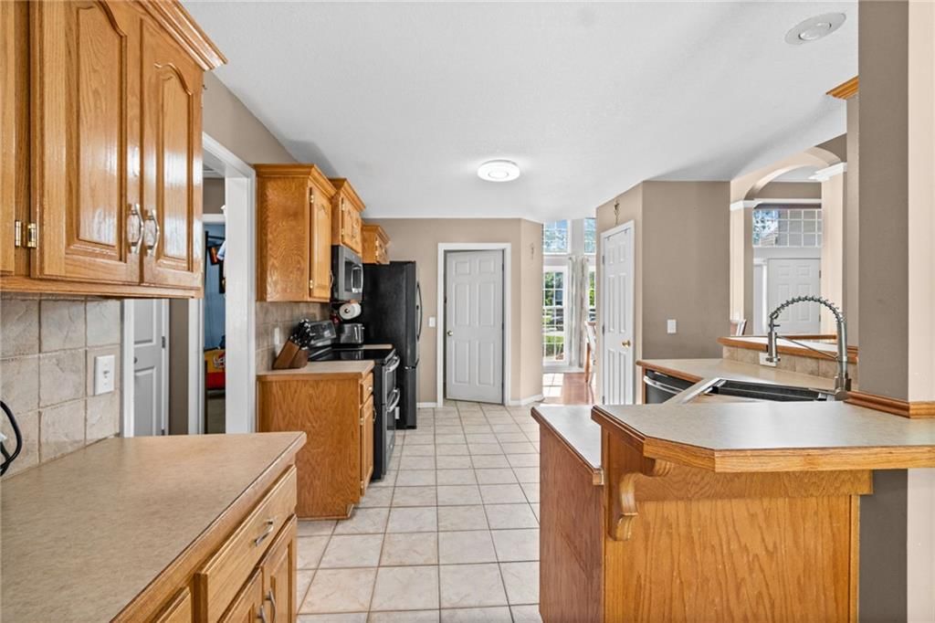 Photo 10 of 45 - 13470 Timber Park Lane, Platte City, MO 64079