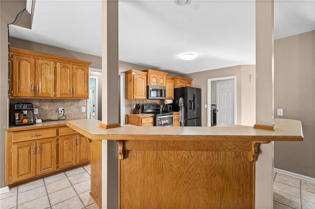 Photo 11 of 45 - 13470 Timber Park Lane, Platte City, MO 64079