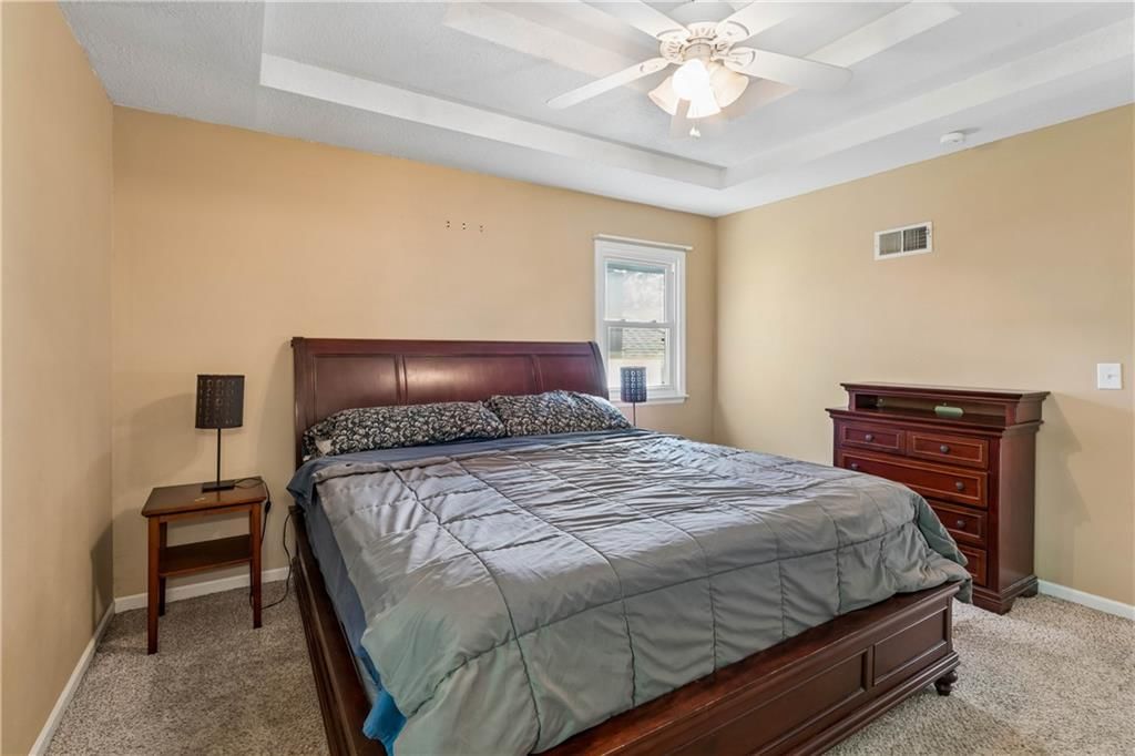 Photo 19 of 54 - 700 NE 55TH Street, Kansas City, MO 64118