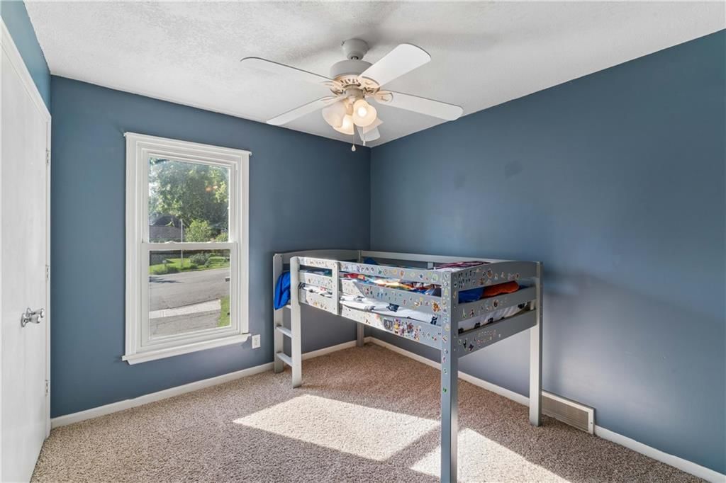 Photo 26 of 54 - 700 NE 55TH Street, Kansas City, MO 64118