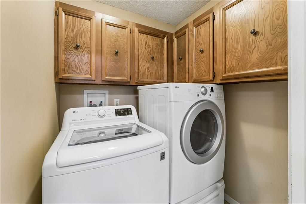 Photo 38 of 54 - 700 NE 55TH Street, Kansas City, MO 64118