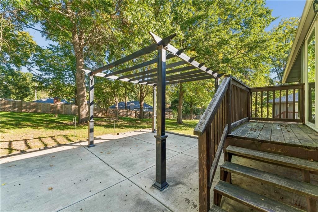 Photo 52 of 54 - 700 NE 55TH Street, Kansas City, MO 64118