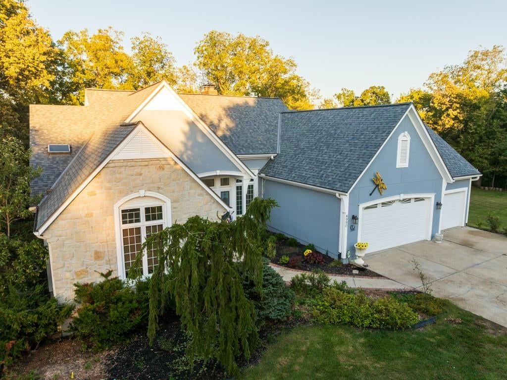 4990 W 178th Terr, Stilwell, KS: listing photo 3