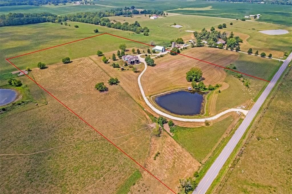 Photo 18 of 20 - 25400 S State Route M, Garden City, MO 64747