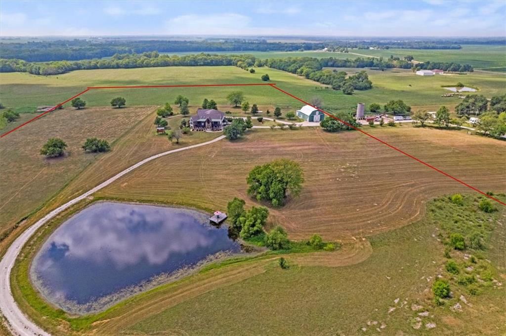Photo 19 of 20 - 25400 S State Route M, Garden City, MO 64747