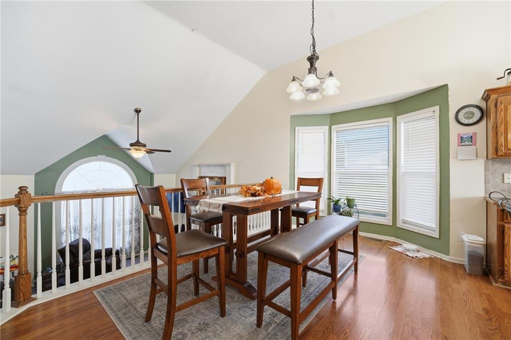 Photo 9 of 67 - 6211 NE 119th Terrace, Kansas City, MO 64156