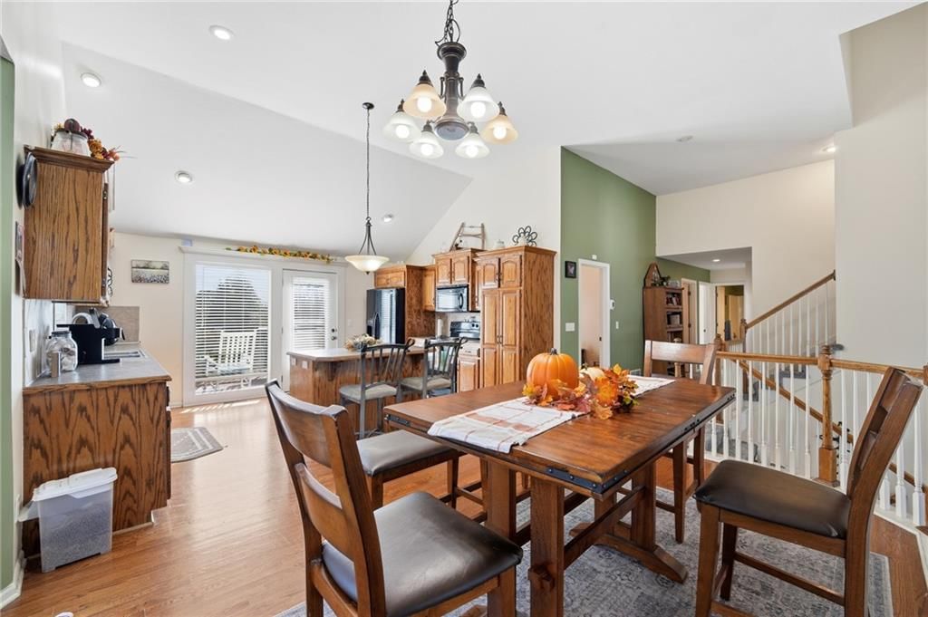 Photo 16 of 67 - 6211 NE 119th Terrace, Kansas City, MO 64156