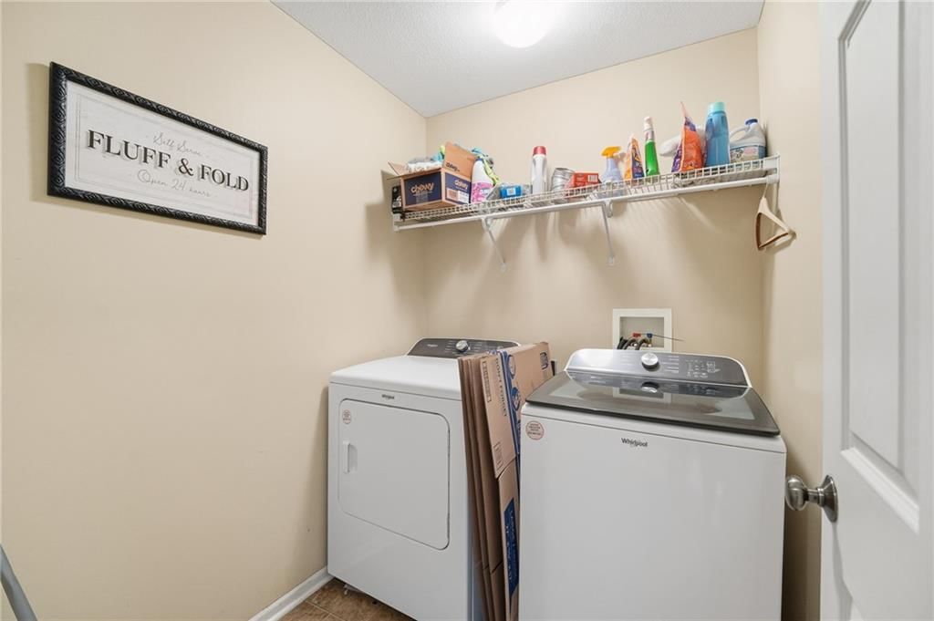 Photo 23 of 67 - 6211 NE 119th Terrace, Kansas City, MO 64156