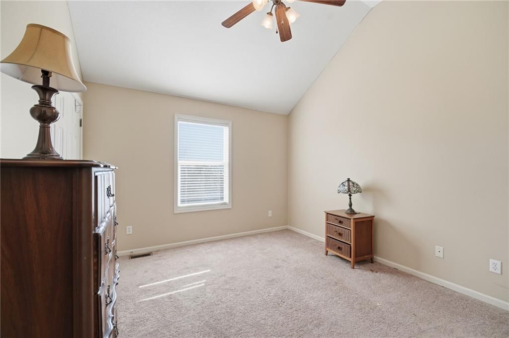 Photo 24 of 67 - 6211 NE 119th Terrace, Kansas City, MO 64156