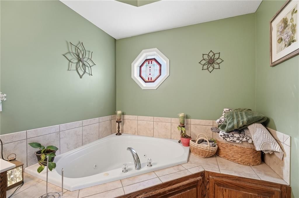 Photo 35 of 67 - 6211 NE 119th Terrace, Kansas City, MO 64156