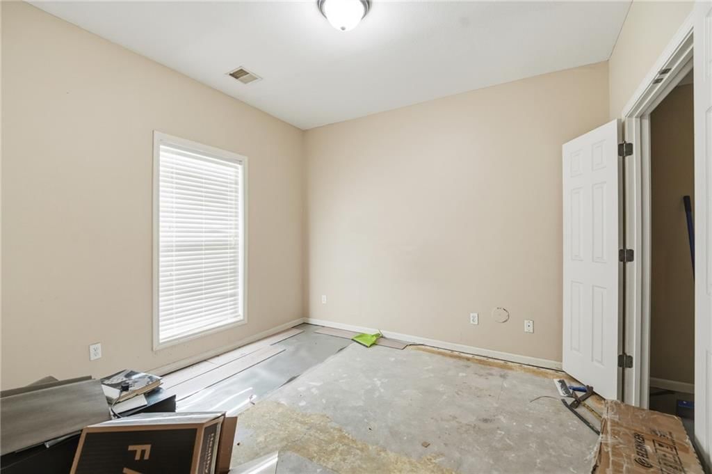 Photo 40 of 67 - 6211 NE 119th Terrace, Kansas City, MO 64156