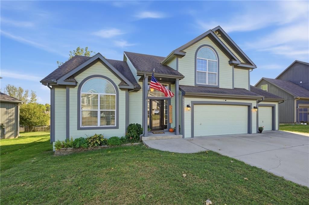 Photo 41 of 67 - 6211 NE 119th Terrace, Kansas City, MO 64156