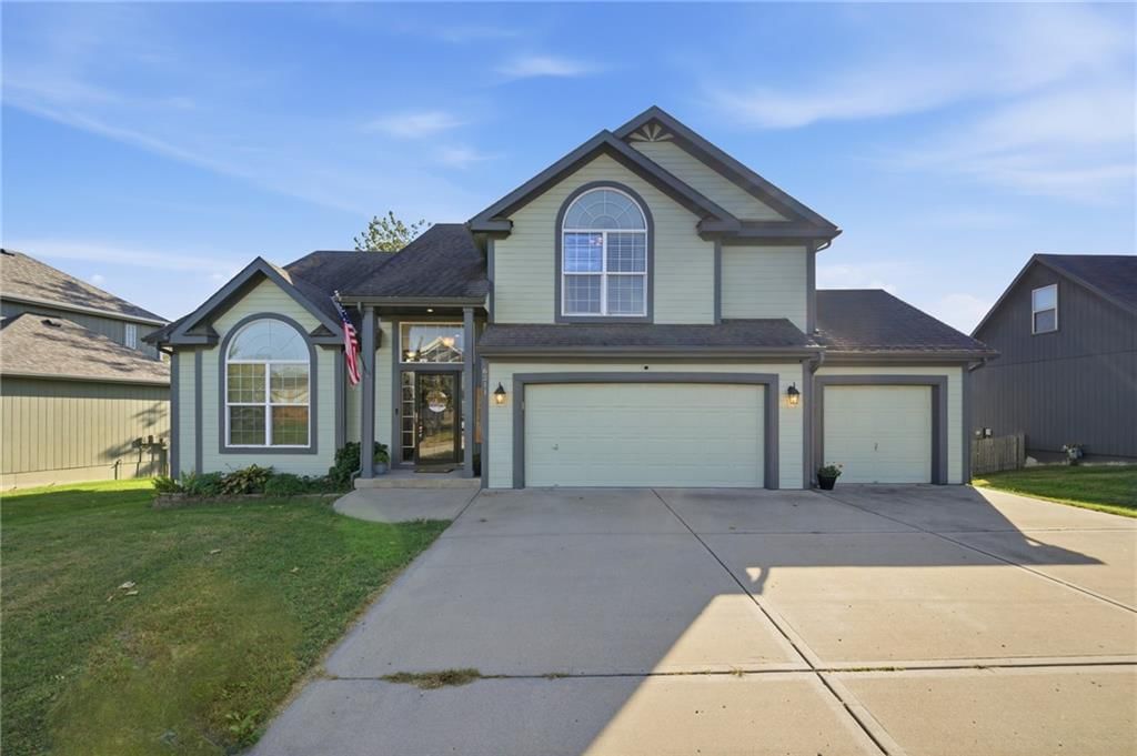 Photo 42 of 67 - 6211 NE 119th Terrace, Kansas City, MO 64156