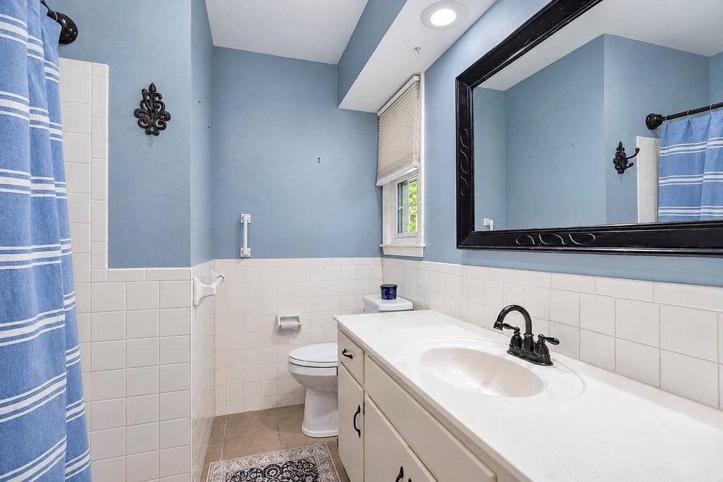 Photo 27 of 43 - 8148 NW Twin Oaks Drive, Kansas City, MO 64151