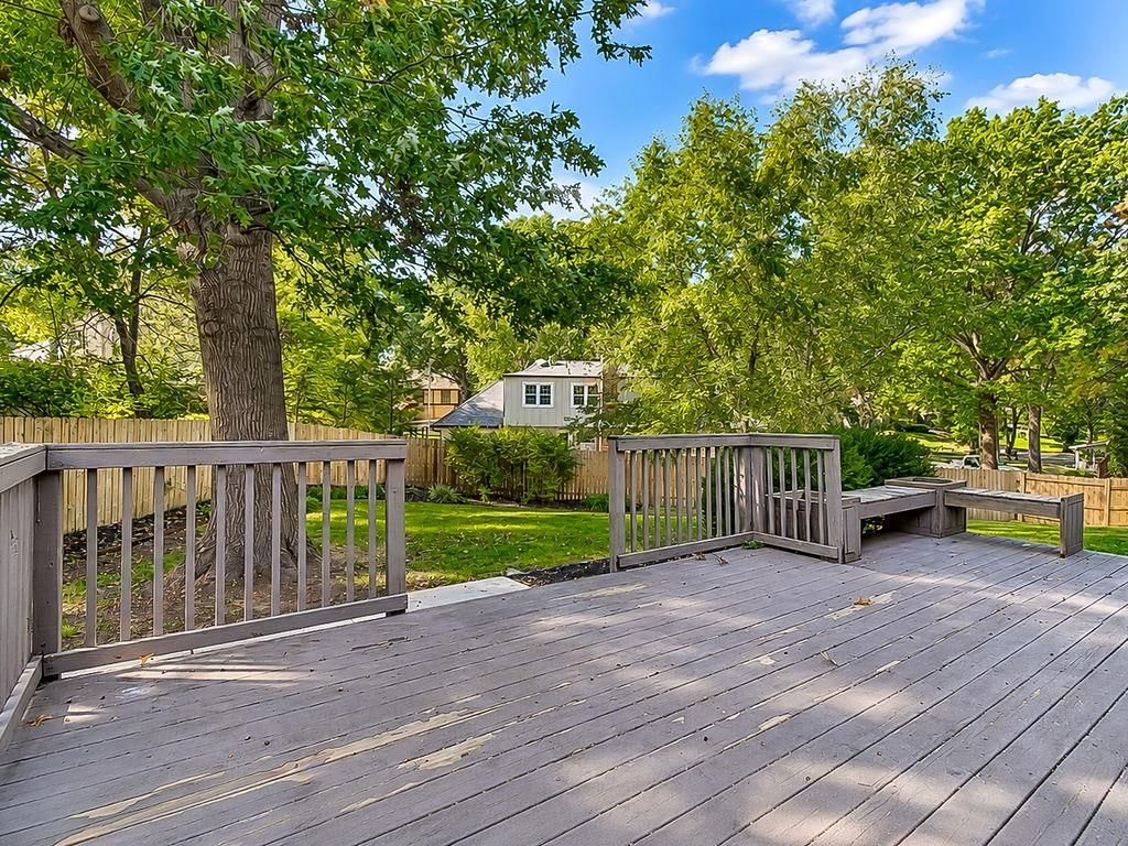 Photo 28 of 43 - 8148 NW Twin Oaks Drive, Kansas City, MO 64151