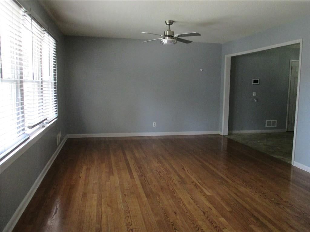 3811 S Delaware Avenue, Independence, MO: listing photo 2