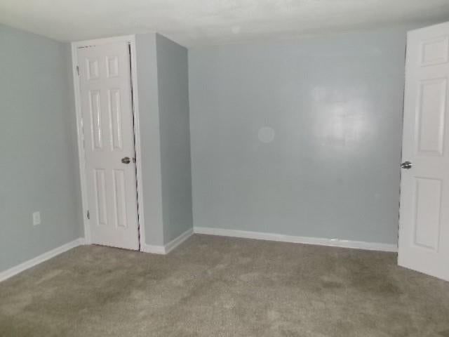 Carpet at 3811 S Delaware Avenue, Independence, MO 64055